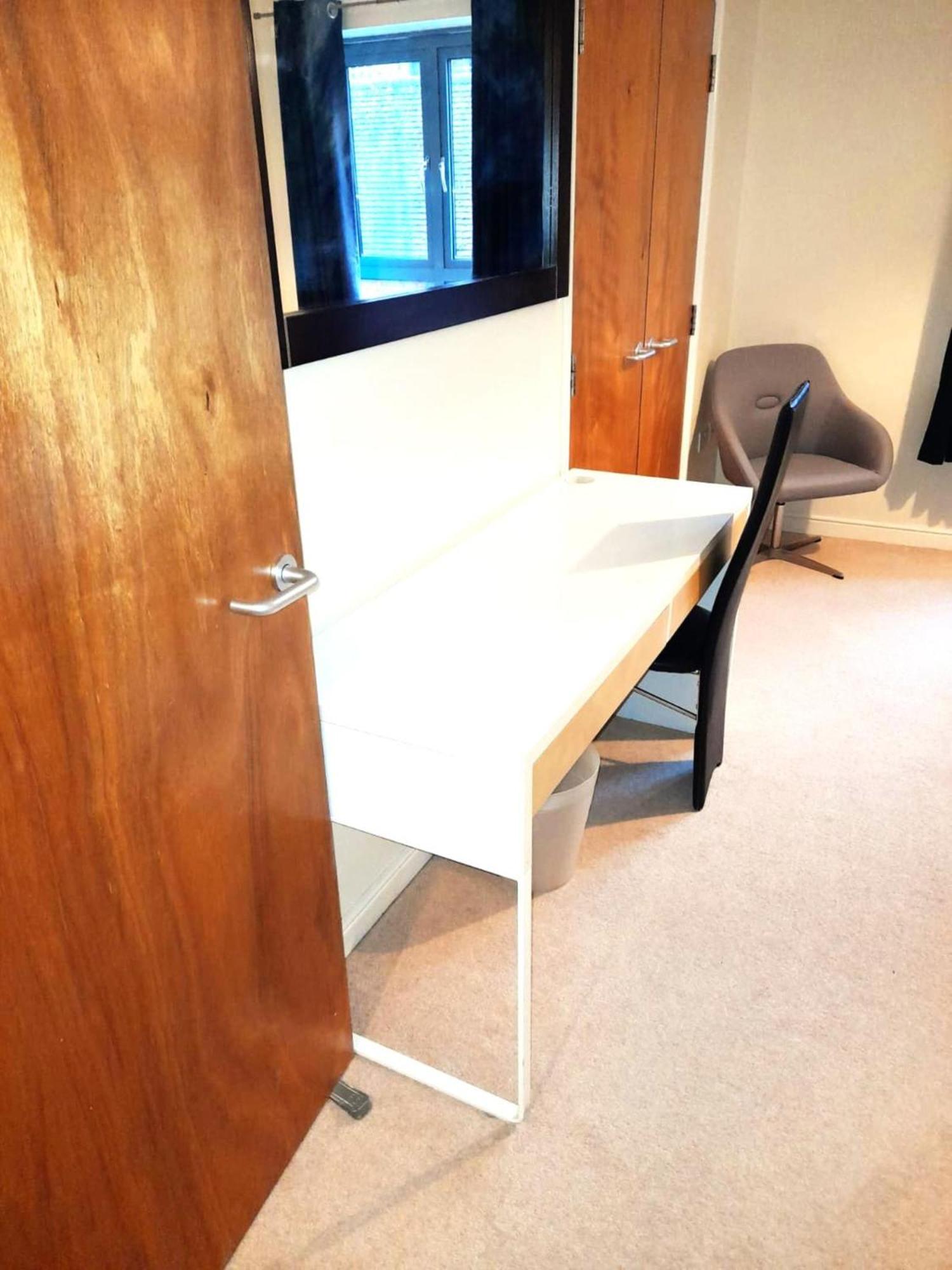 Oxford Apartment-- Free Parking 2 Bedrooms-2Bathrooms-Located In Jericho Oxford Close To Bus And Rail Station Ngoại thất bức ảnh